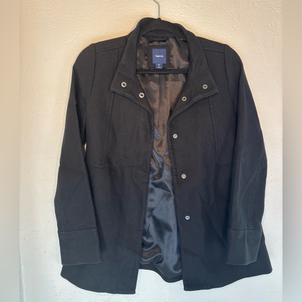 Gap girls black pea coat lined size Xl (12)